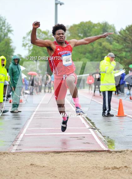 Thumbnail 2 in 50th Annual Loucks Games (Men's Triple Jump) photogallery.