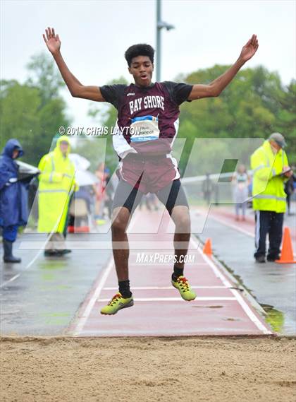 Thumbnail 1 in 50th Annual Loucks Games (Men's Triple Jump) photogallery.