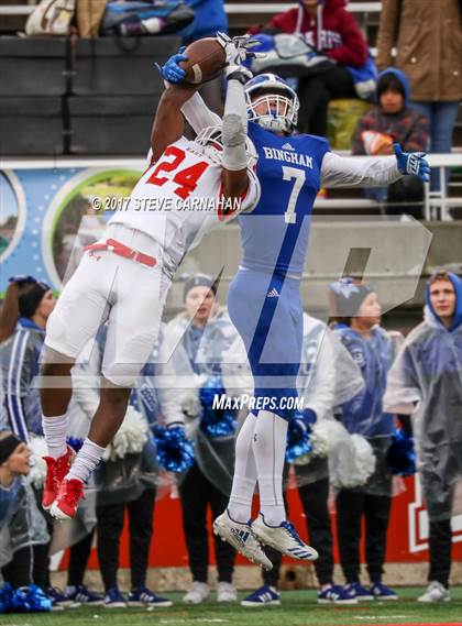 Thumbnail 2 in East vs. Bingham (UHSAA 6A Final) photogallery.