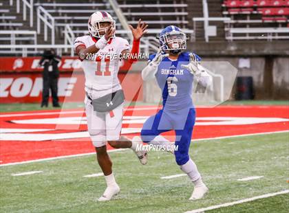 Thumbnail 3 in East vs. Bingham (UHSAA 6A Final) photogallery.