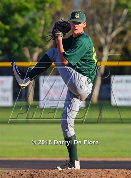 Thumbnail 2 in Live Oak @ Westmont photogallery.