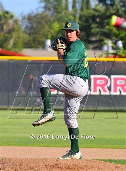 Thumbnail 1 in Live Oak @ Westmont photogallery.
