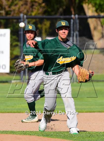 Thumbnail 1 in Live Oak @ Westmont photogallery.