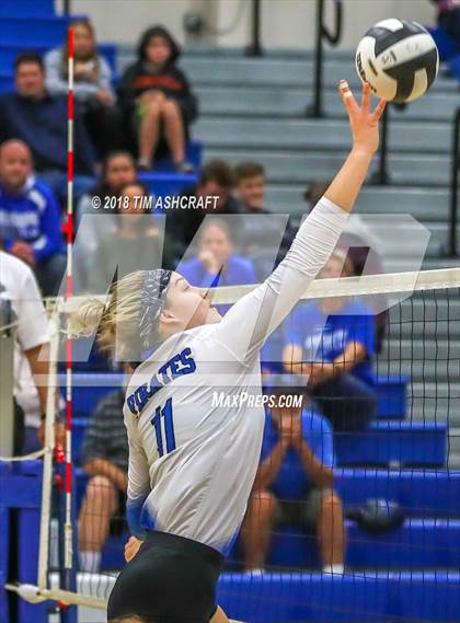Thumbnail 1 in Rushville vs Greensburg photogallery.