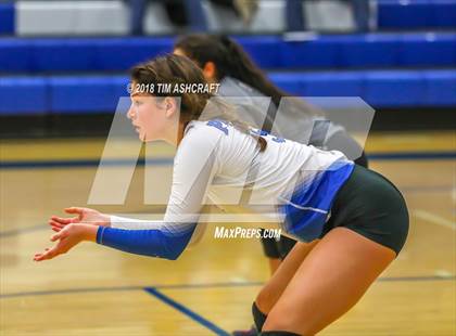 Thumbnail 2 in Rushville vs Greensburg photogallery.