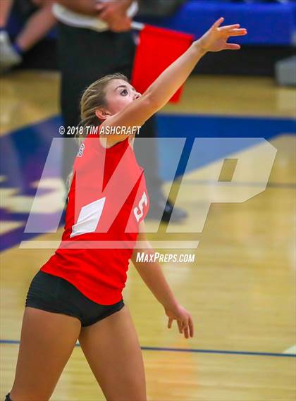 Thumbnail 2 in Rushville vs Greensburg photogallery.