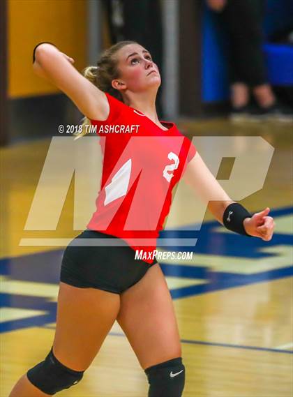 Thumbnail 3 in Rushville vs Greensburg photogallery.
