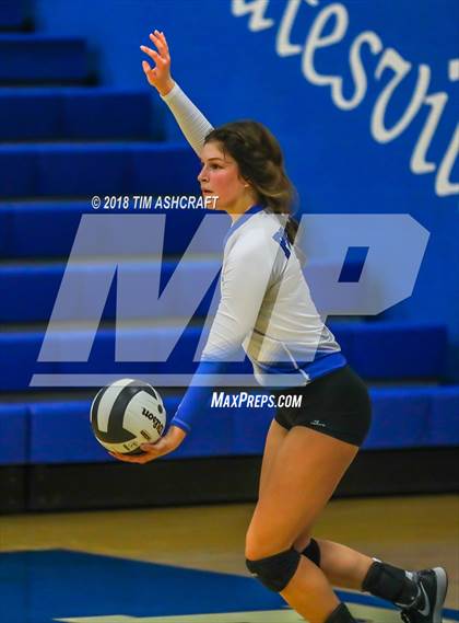 Thumbnail 3 in Rushville vs Greensburg photogallery.