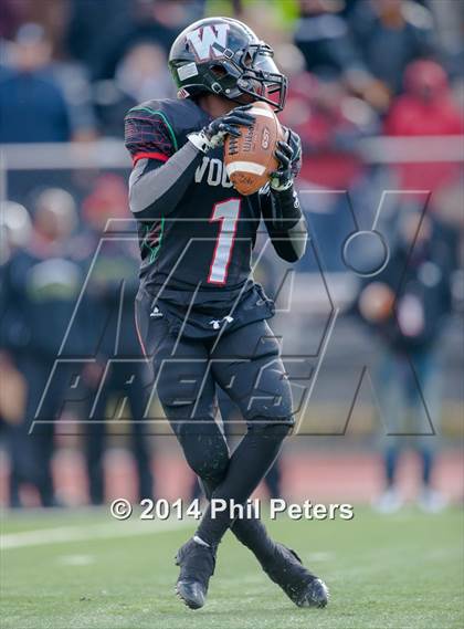 Thumbnail 1 in Ballou vs. Woodson (DCIAA Final) photogallery.