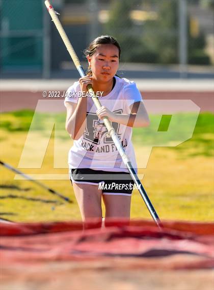 Thumbnail 3 in Chandler @ Hamilton (Girls) photogallery.