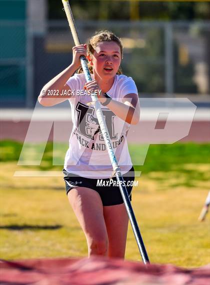 Thumbnail 2 in Chandler @ Hamilton (Girls) photogallery.