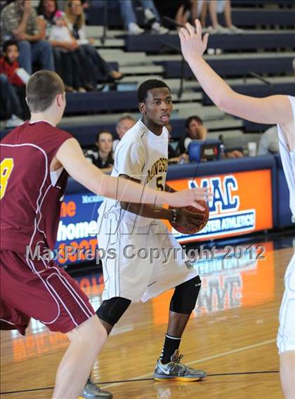 Thumbnail 3 in MBCA All-Star Game (Blue vs Maroon) photogallery.