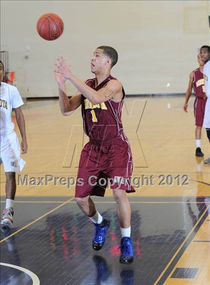 Thumbnail 3 in MBCA All-Star Game (Blue vs Maroon) photogallery.