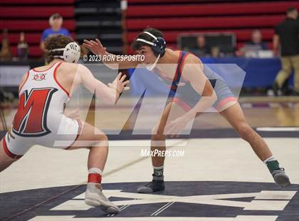 Thumbnail 3 in NYSPHAA Section XI Division I Finals photogallery.