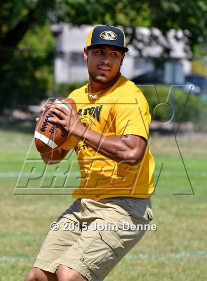 Thumbnail 1 in Raton @ McCurdy photogallery.