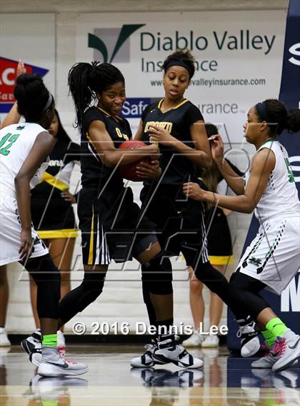 Thumbnail 1 in Miramonte vs. Bishop O'Dowd (CIF NCS D3 Final) photogallery.