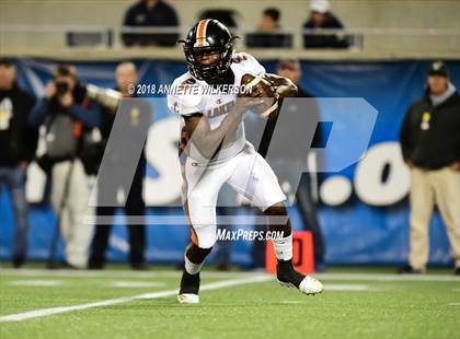 Thumbnail 3 in Lakeland vs. St. Thomas Aquinas (FHSAA 7A State Championship) photogallery.