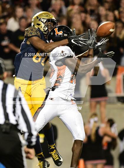Thumbnail 2 in Lakeland vs. St. Thomas Aquinas (FHSAA 7A State Championship) photogallery.