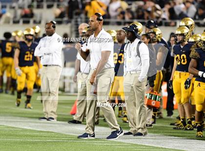 Thumbnail 2 in Lakeland vs. St. Thomas Aquinas (FHSAA 7A State Championship) photogallery.