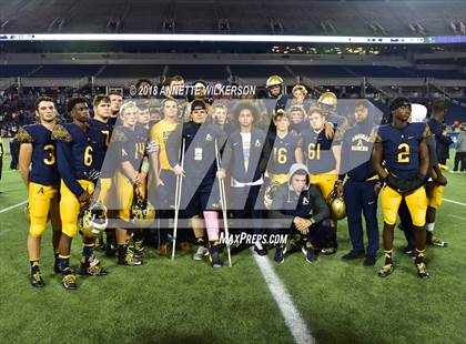 Thumbnail 1 in Lakeland vs. St. Thomas Aquinas (FHSAA 7A State Championship) photogallery.