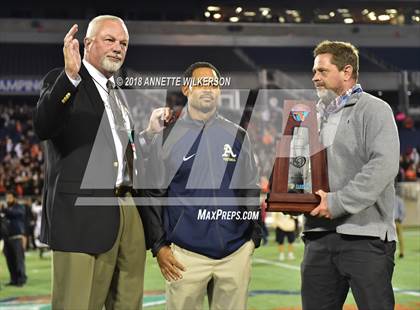 Thumbnail 2 in Lakeland vs. St. Thomas Aquinas (FHSAA 7A State Championship) photogallery.