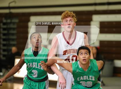 Thumbnail 1 in La Canada vs Eagle Rock (Sierra Canyon Invitational) photogallery.