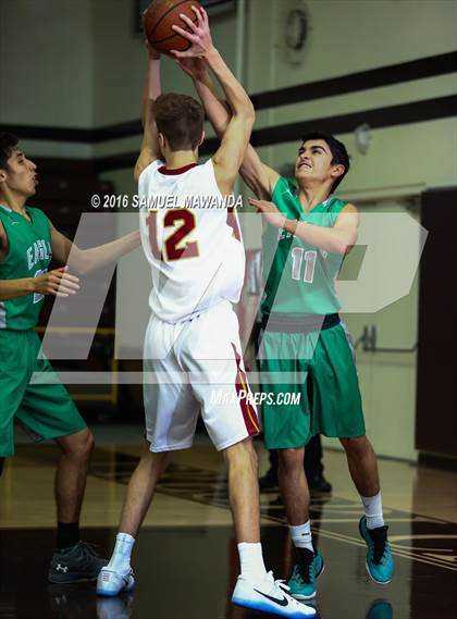 Thumbnail 3 in La Canada vs Eagle Rock (Sierra Canyon Invitational) photogallery.