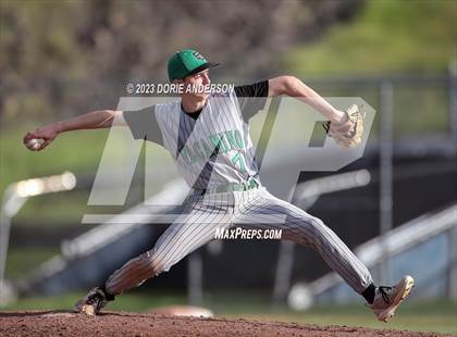 Thumbnail 2 in El Camino @ Vista del Lago photogallery.