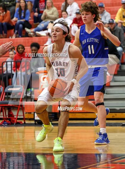 Thumbnail 1 in Van Alstyne @ Aubrey photogallery.