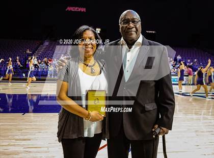 Thumbnail 2 in Cienega @ Casteel (MLK Basketball Classic) photogallery.