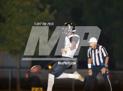 Thumbnail 1 in Foothill @ Brea Olinda photogallery.