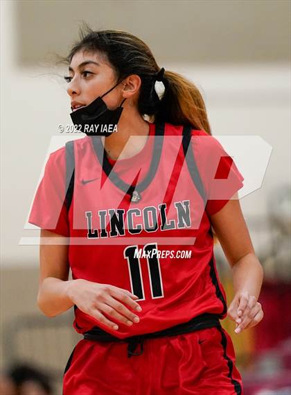 Thumbnail 1 in Lodi vs. Lincoln photogallery.