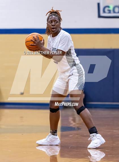 Thumbnail 2 in Cape Fear vs E.E. Smith (NCHSAA 3A Fourth Round) photogallery.