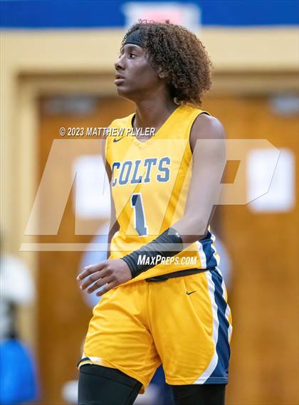 Thumbnail 3 in Cape Fear vs E.E. Smith (NCHSAA 3A Fourth Round) photogallery.