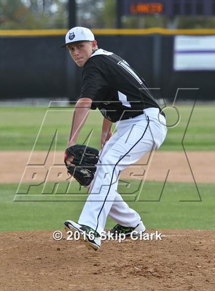 Thumbnail 1 in Mission Vista vs Carlsbad photogallery.