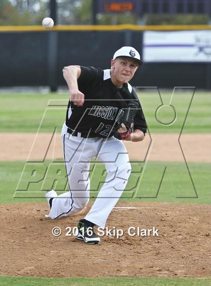 Thumbnail 3 in Mission Vista vs Carlsbad photogallery.