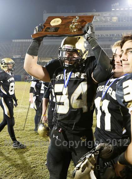 Thumbnail 2 in Windsor vs. Hand (CIAC Class L Final) photogallery.