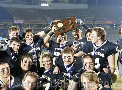 Thumbnail 1 in Windsor vs. Hand (CIAC Class L Final) photogallery.
