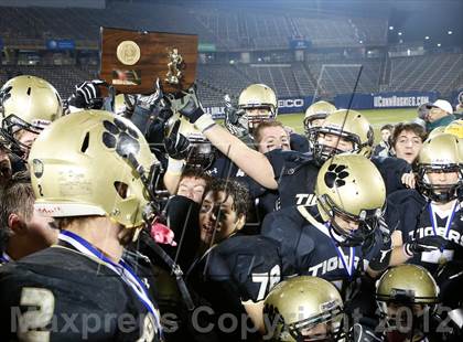 Thumbnail 3 in Windsor vs. Hand (CIAC Class L Final) photogallery.