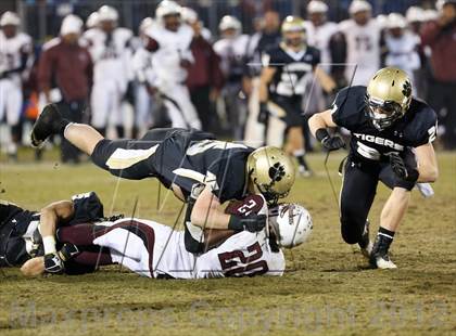 Thumbnail 1 in Windsor vs. Hand (CIAC Class L Final) photogallery.
