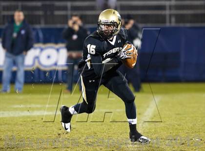 Thumbnail 1 in Windsor vs. Hand (CIAC Class L Final) photogallery.