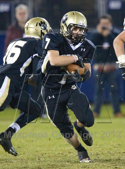 Thumbnail 2 in Windsor vs. Hand (CIAC Class L Final) photogallery.