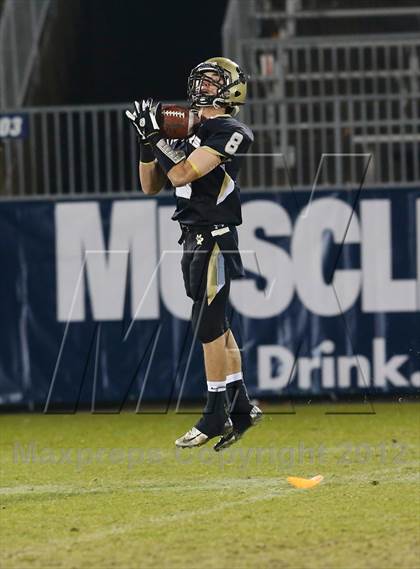 Thumbnail 2 in Windsor vs. Hand (CIAC Class L Final) photogallery.