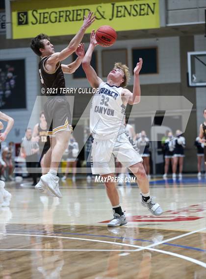 Thumbnail 1 in Davis vs. Corner Canyon (UHSAA 6A Semifinal) photogallery.