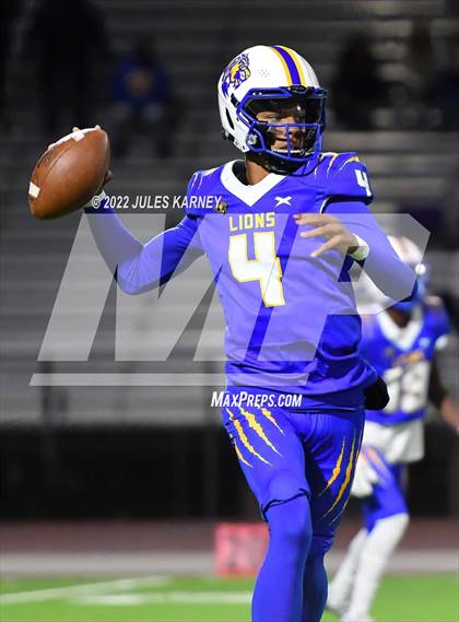 Thumbnail 1 in Durango @ Sierra Vista (4A State Football Playoffs) photogallery.