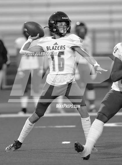 Thumbnail 3 in Durango @ Sierra Vista (4A State Football Playoffs) photogallery.