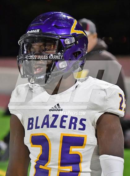 Thumbnail 1 in Durango @ Sierra Vista (4A State Football Playoffs) photogallery.