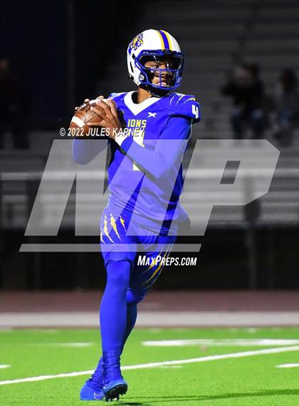 Thumbnail 3 in Durango @ Sierra Vista (4A State Football Playoffs) photogallery.