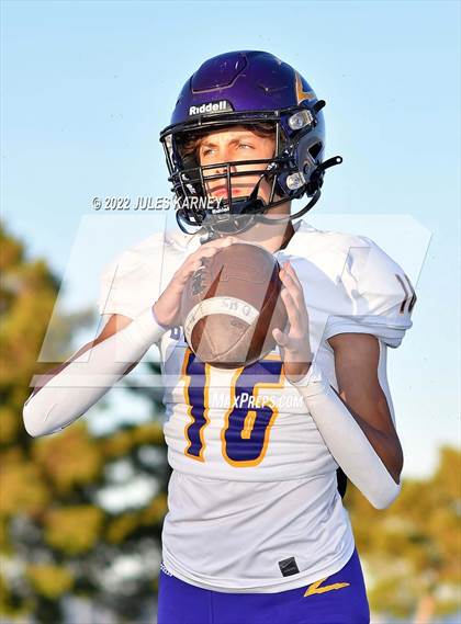 Thumbnail 2 in Durango @ Sierra Vista (4A State Football Playoffs) photogallery.