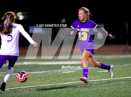 Thumbnail 2 in Bourgeois @ Thibodaux photogallery.